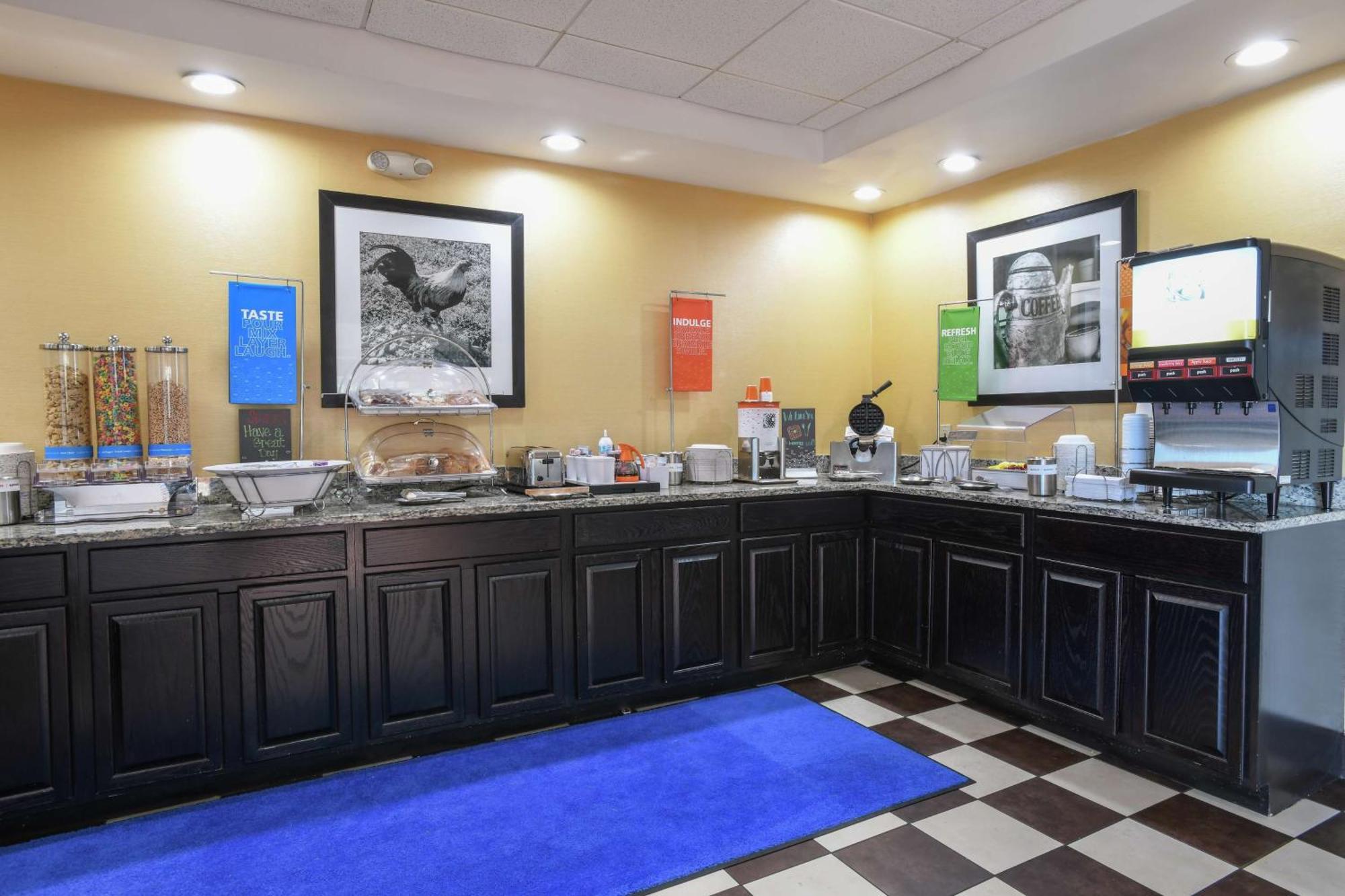 Hampton Hotel 3*