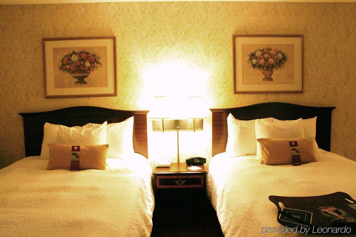 Hampton 3*